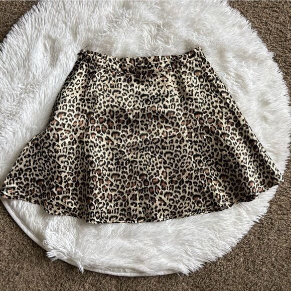 Polly Mini Skirt Animal Print Silky Short Womens Size 4 - Picture 1 of 7